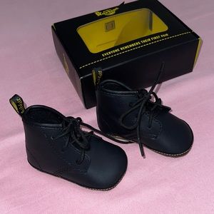 NWT NEWBORN 1460 AUBURN LEATHER BOOTIES DR. MARTENS